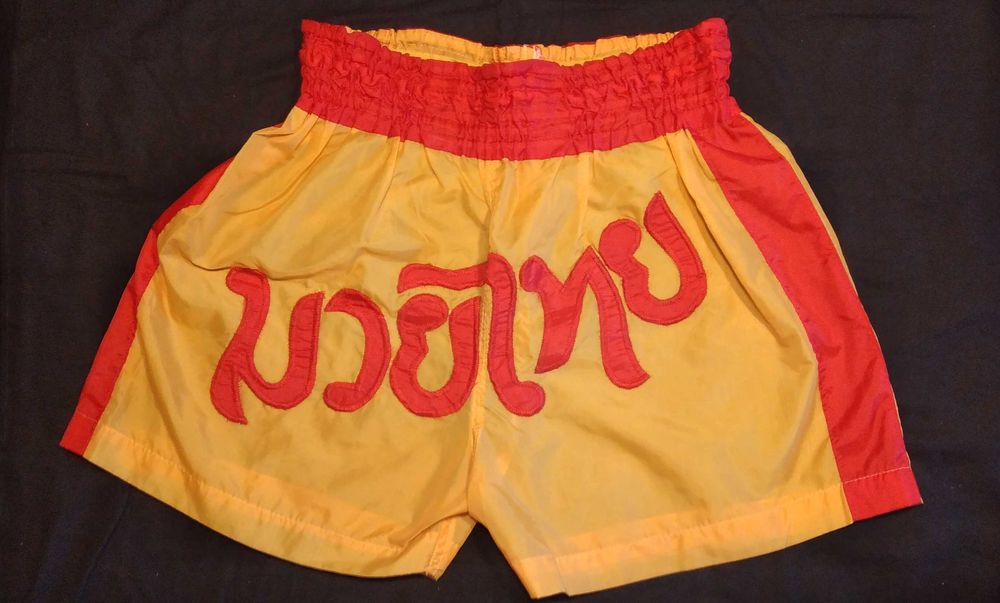 Conjunto Casaco e Calça Seda - Calção Thai Box - Novo