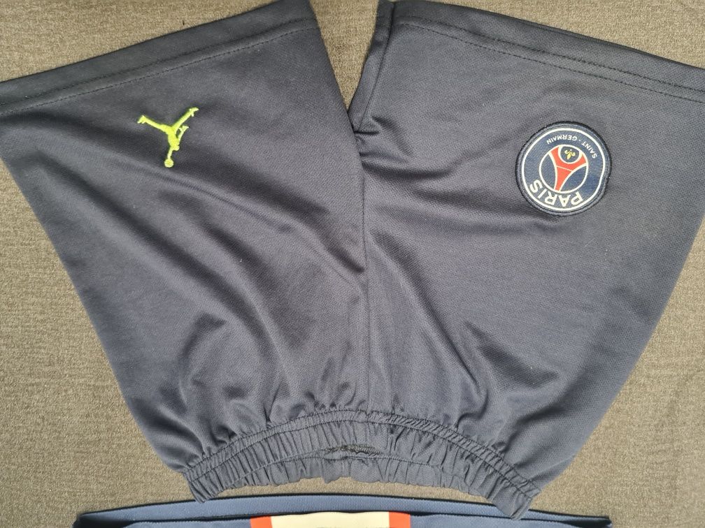 Komplet koszulka+spodenki  mbappe z psg sezon 2022/23