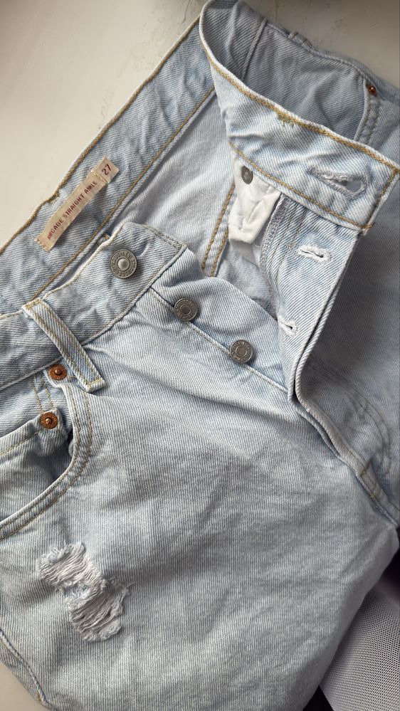 Блакитні джинси Levi’s