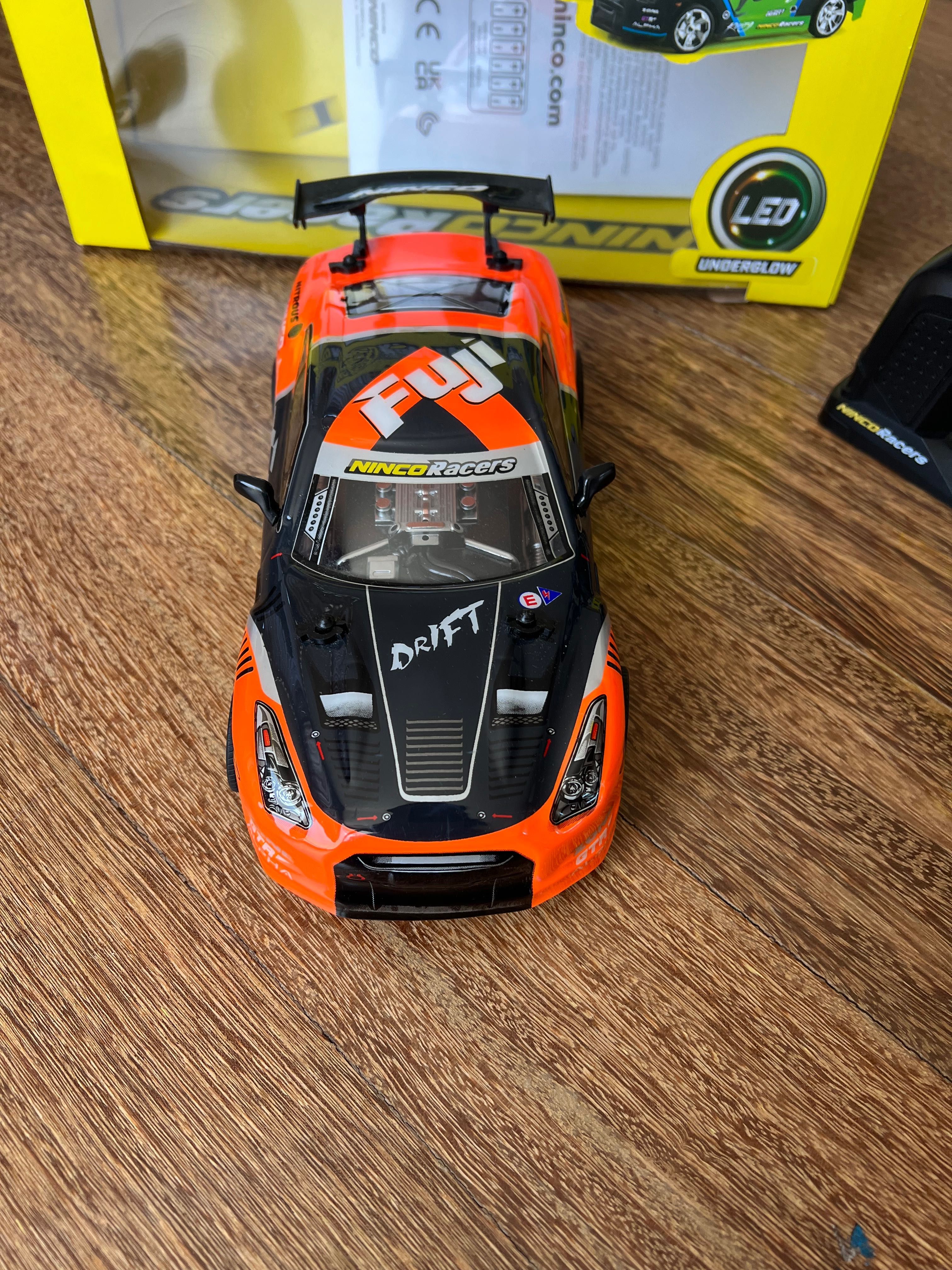 Carro telecomando novo