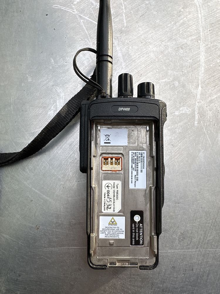 Motorolla DP4400 VHF