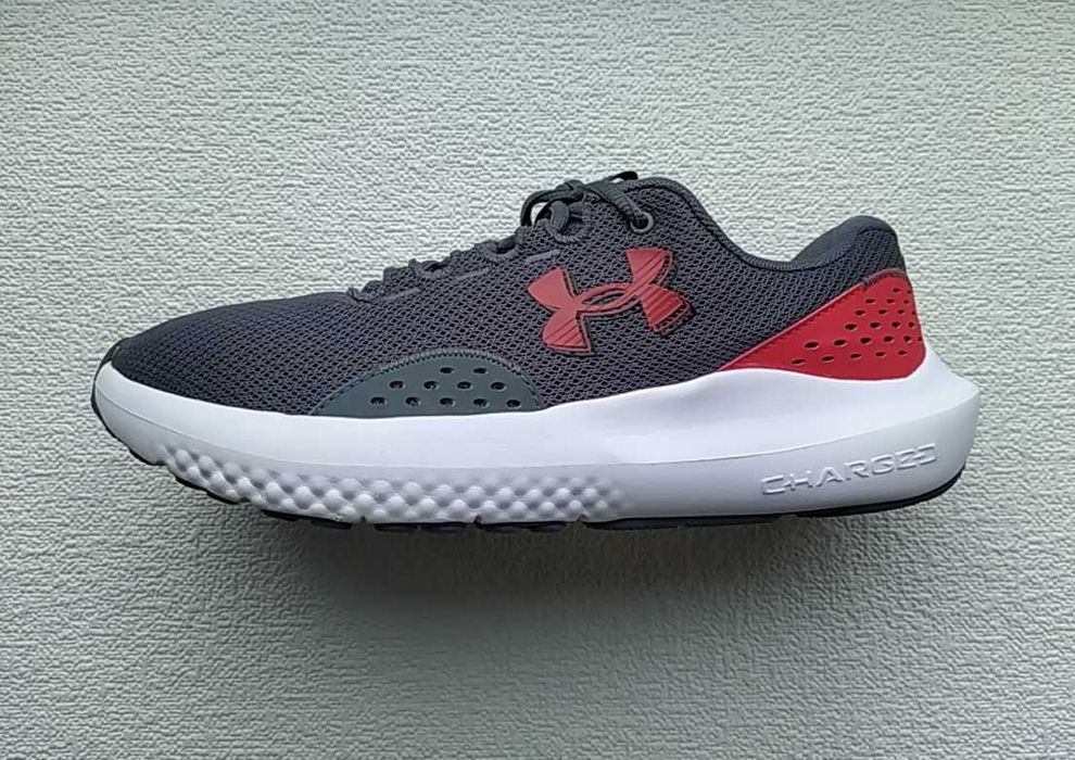 Беговые кроссовки Under Armour, 39 размер, 25 см.