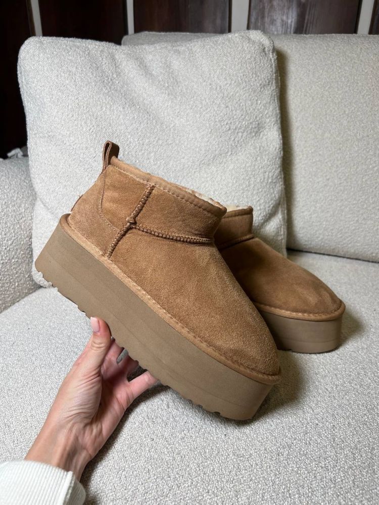 Чорні , руді короткі Ugg! Розпродаж, люксових речей до 90% знижки!