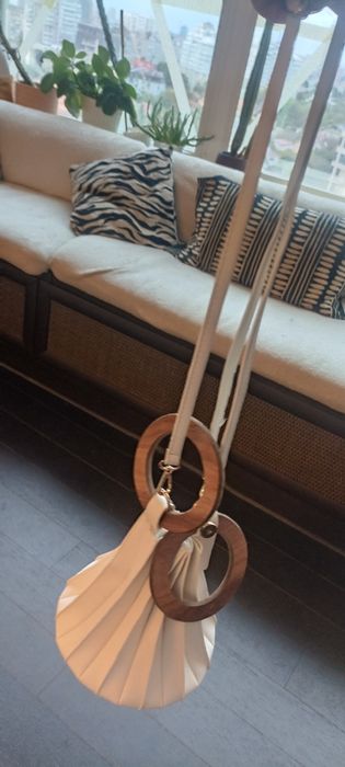 Продам  красивую оригинальную сумку,новую.