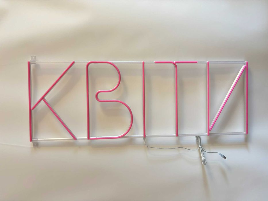 Неонова вивіска "Квіти" рожева, 1000*350 мм, світлодіодна, нова