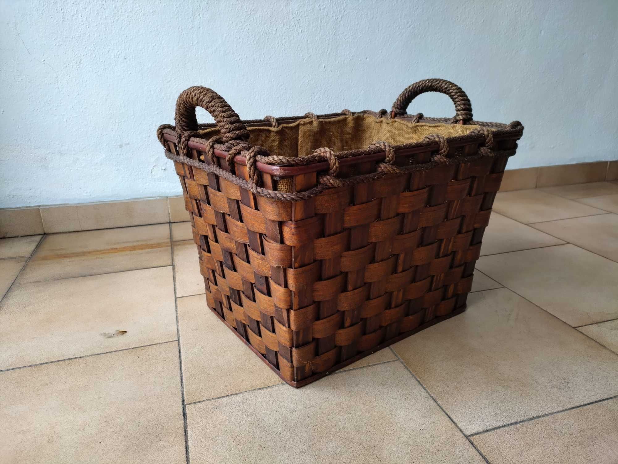 Cesta para lenha