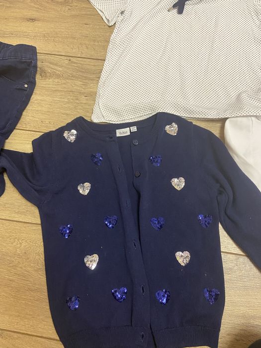 Продам шкільні речі дівчинка 6-10 років