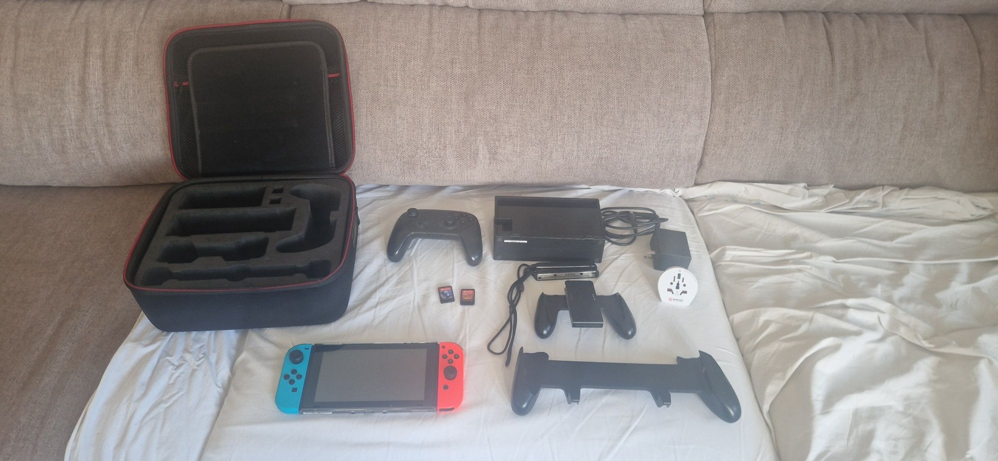 Nintendo Switch Bundle - Comando + Jogos + Acessórios