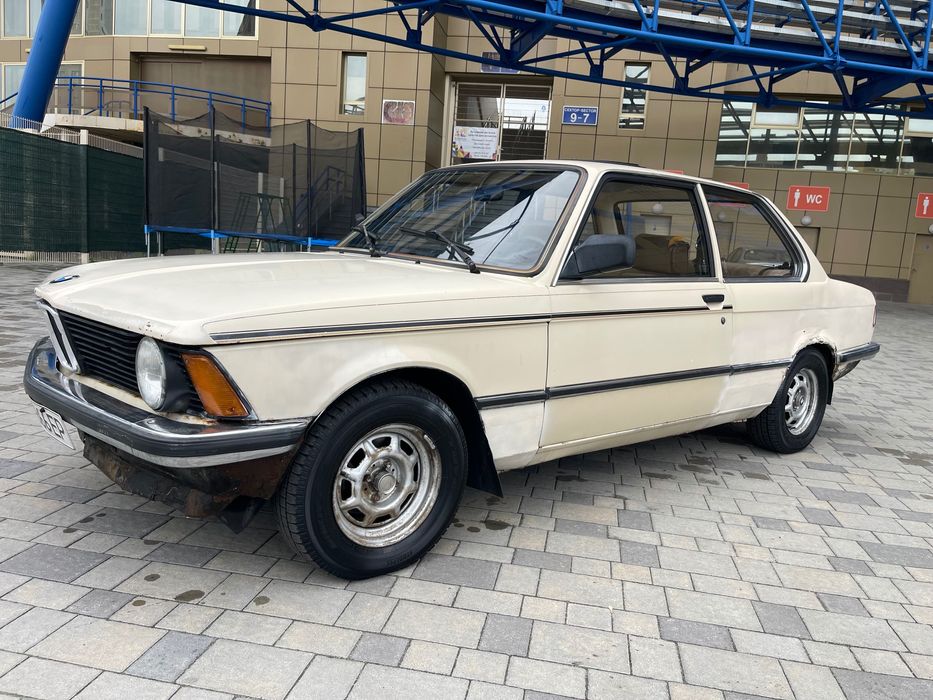 BMW 315 Е21 1983 год