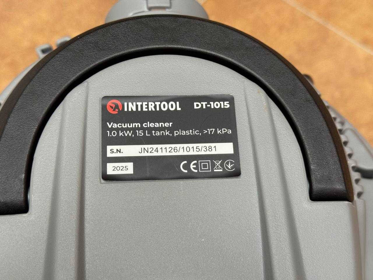 Будівельний Пилосос INTERTOOL  1.0 кВт, бак 15 л. Довгий шнур та шланг