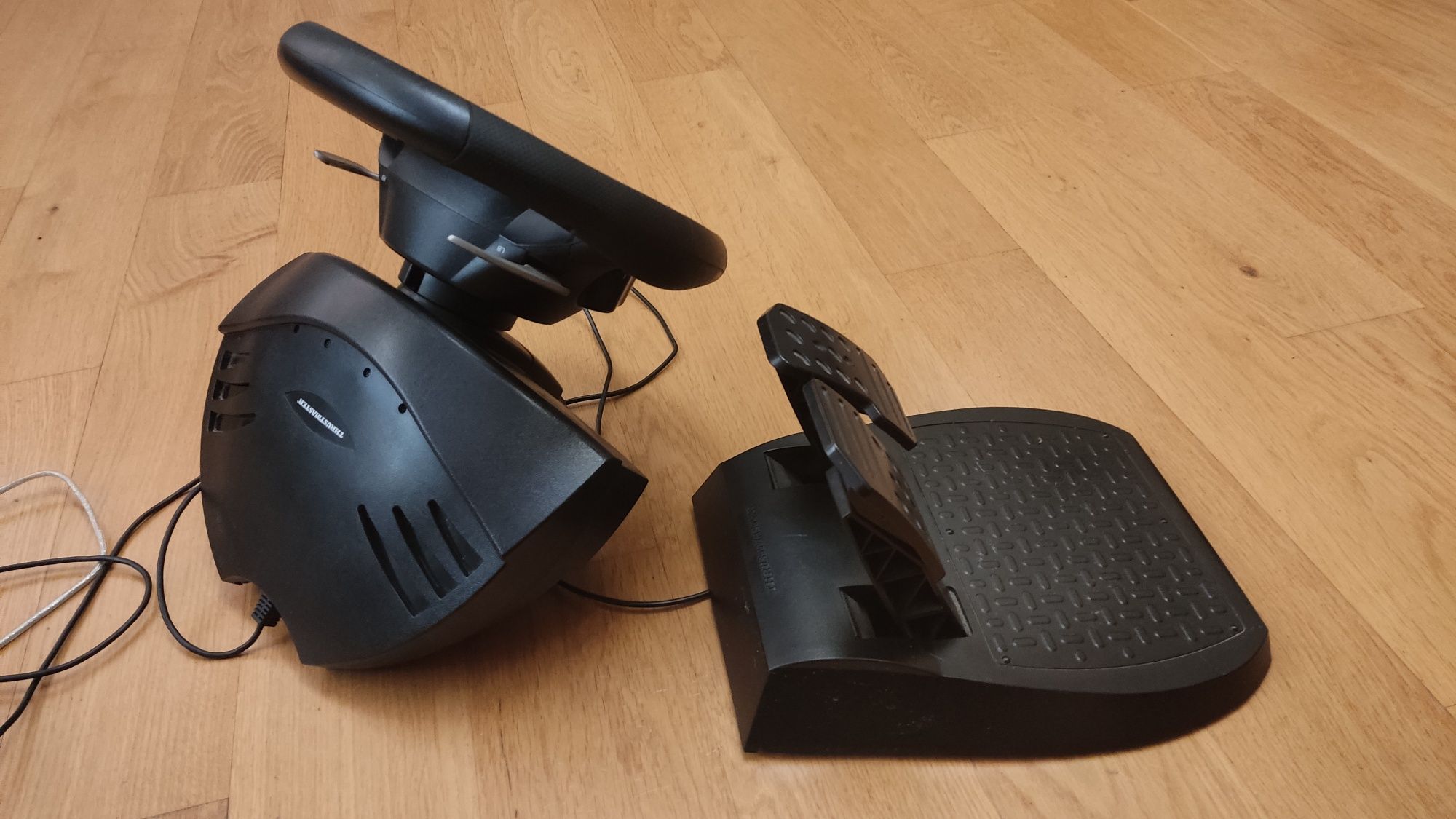 Kierowca gamingowa ThrustMaster