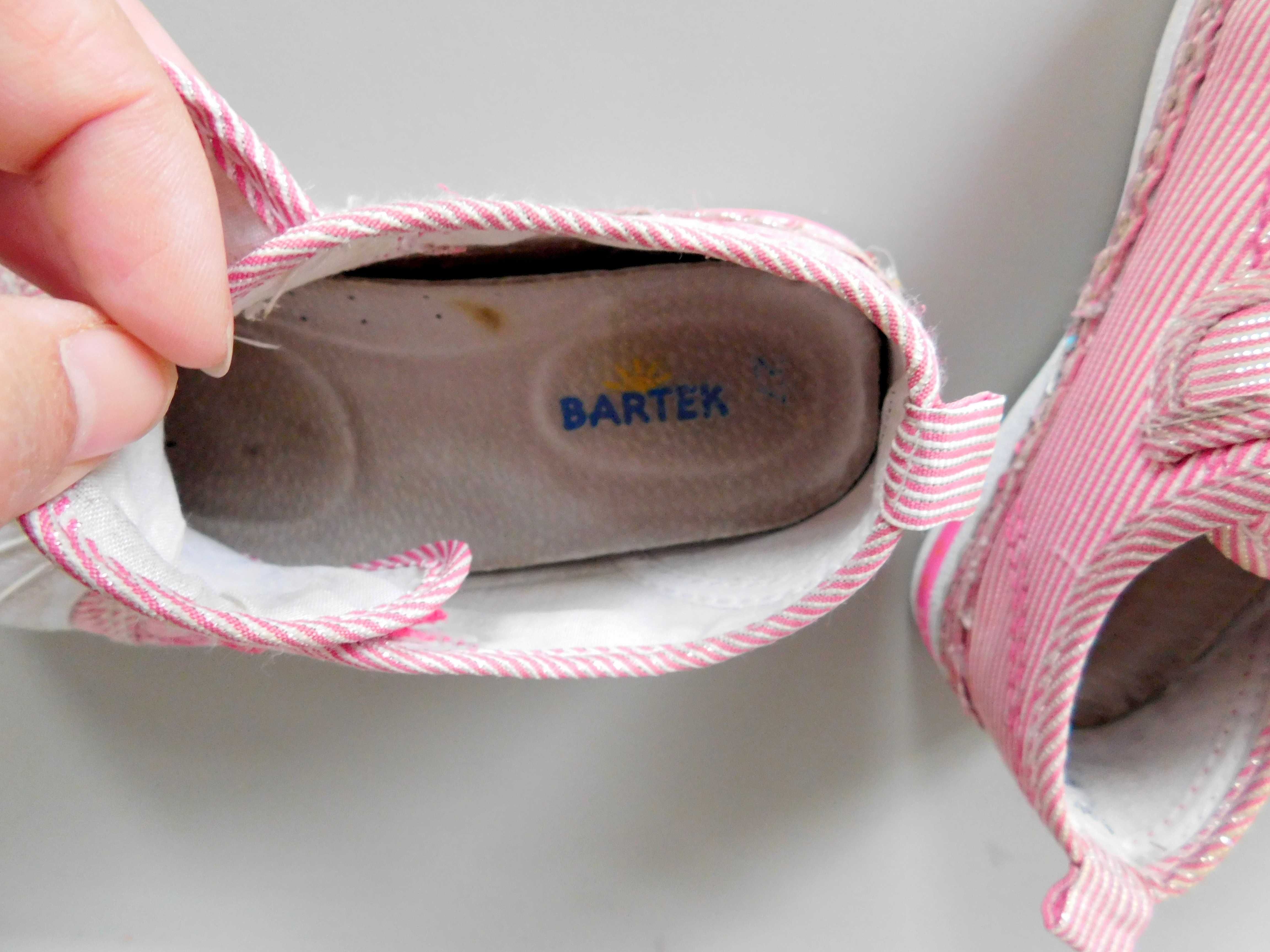 Biało różowe tenisówki, buty Bartek 27