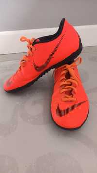 Buty piłkarskie Nike Mercurial X rozm. 40 (25cm)