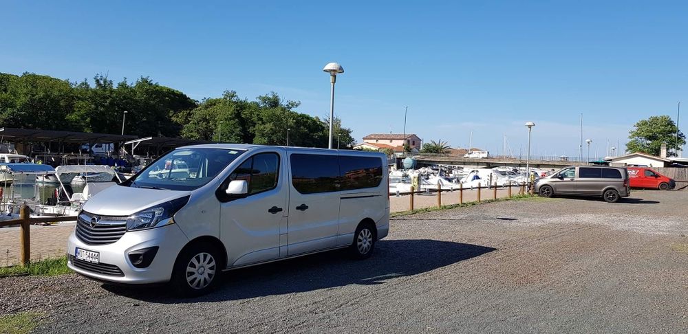 Wolne TerminyWynajem busów wypożyczalnia busa busy osobowe rent a Car