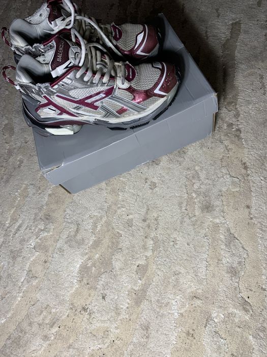 Balenciaga runer