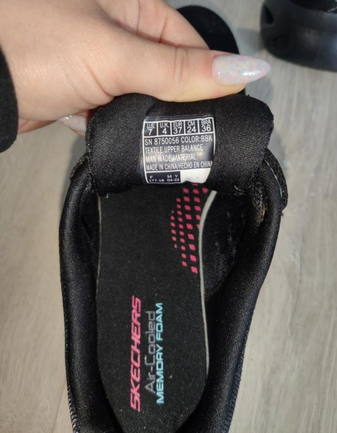 Кросівки Skechers р. 37,40