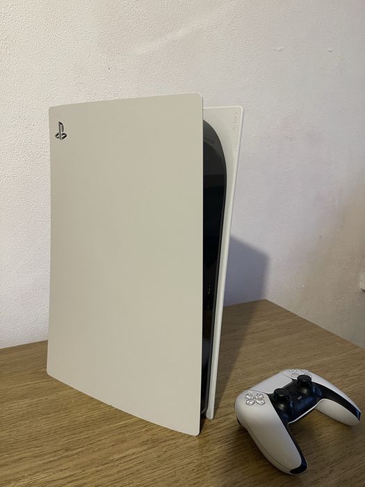 PlayStation 5 з дисководом + 1 геймпад + 2 ігри