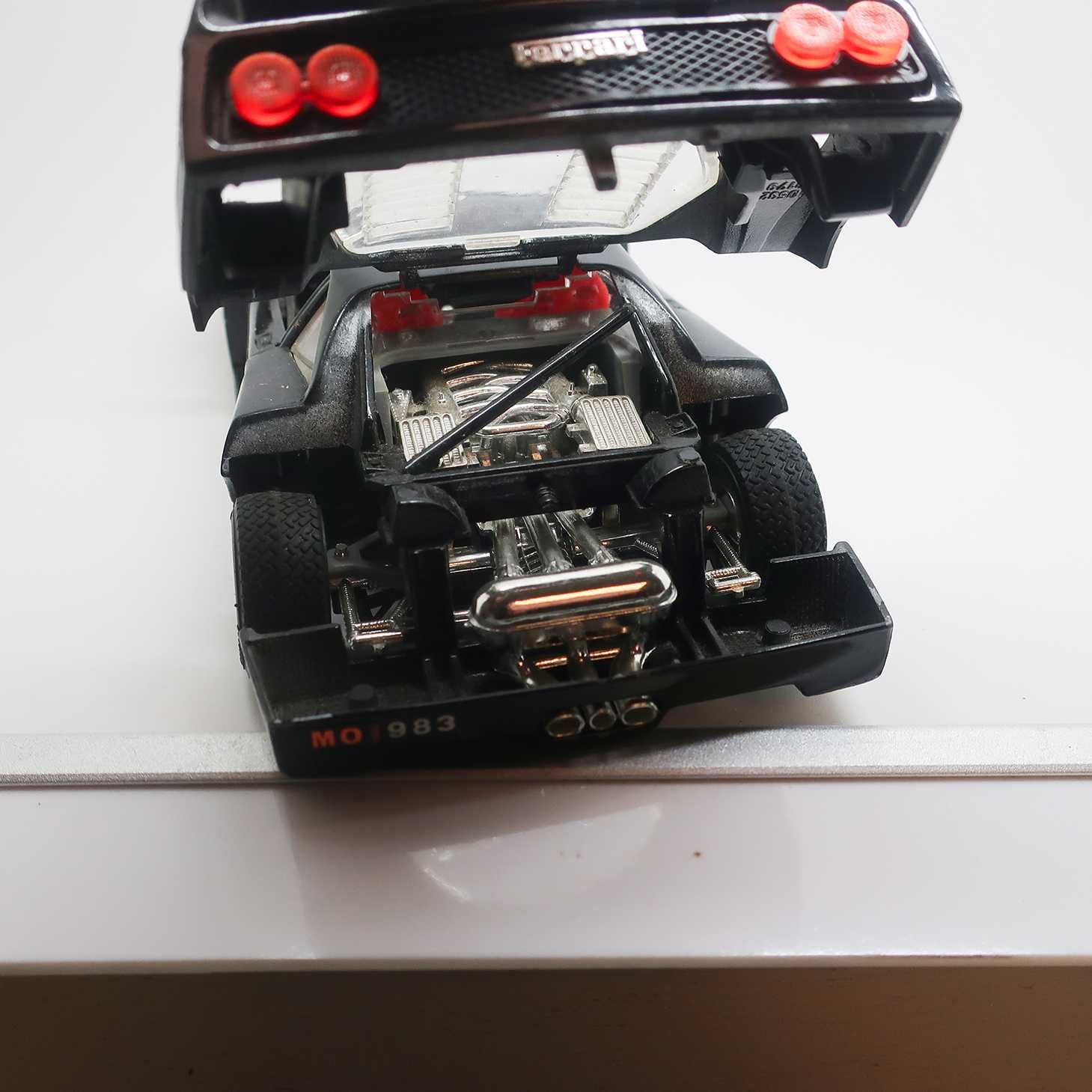 Carro Bburago Ferrari F40 1/24 Made in Italy