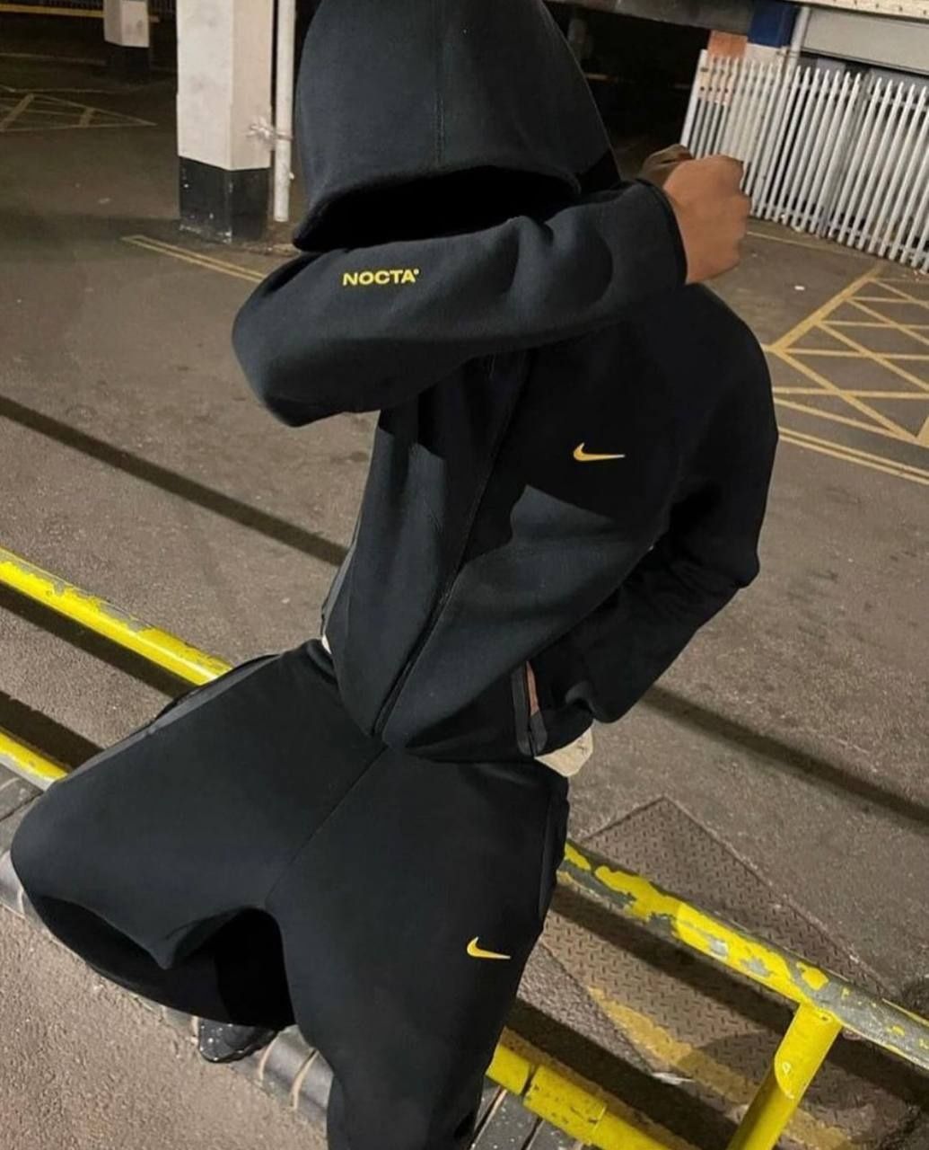 Костюм Nike NOCTA  tech fleece  rozmiar  S-XXL