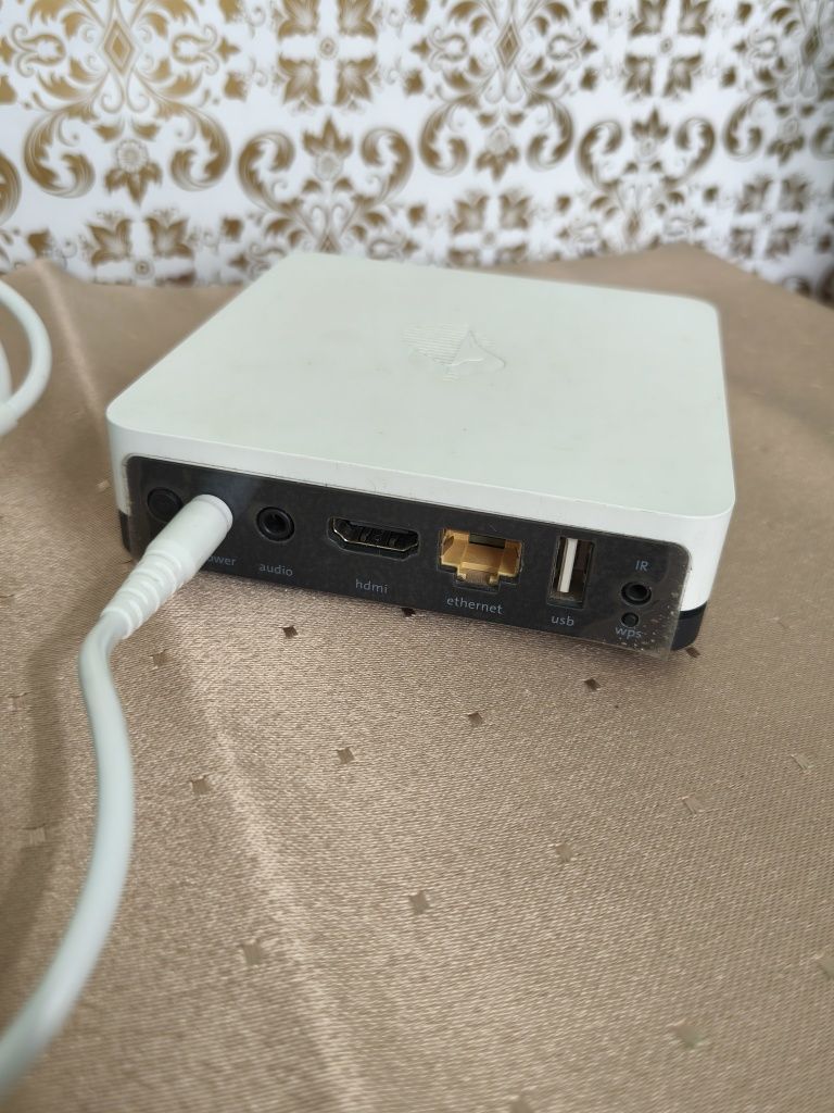 Приставка к телевизору
