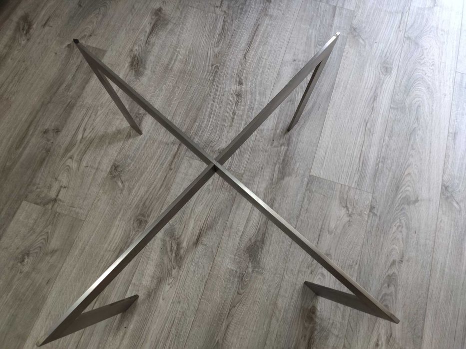 Obniżka ceny! Dizajnerski duży stolik  ze szklanym blatem