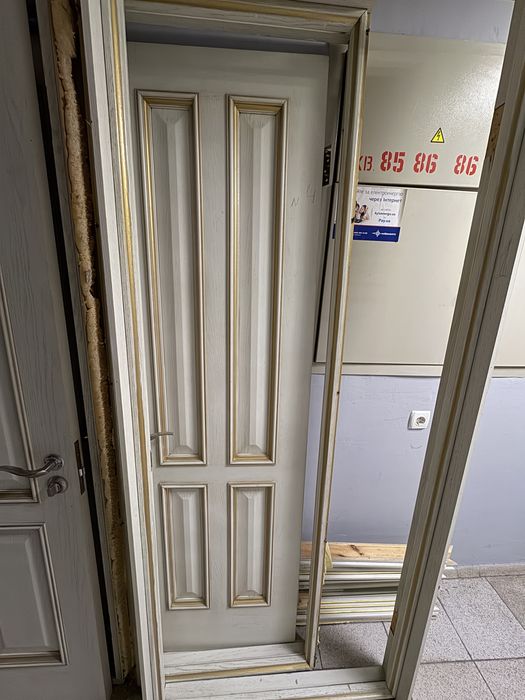 5 комплектов дверей в квартриру