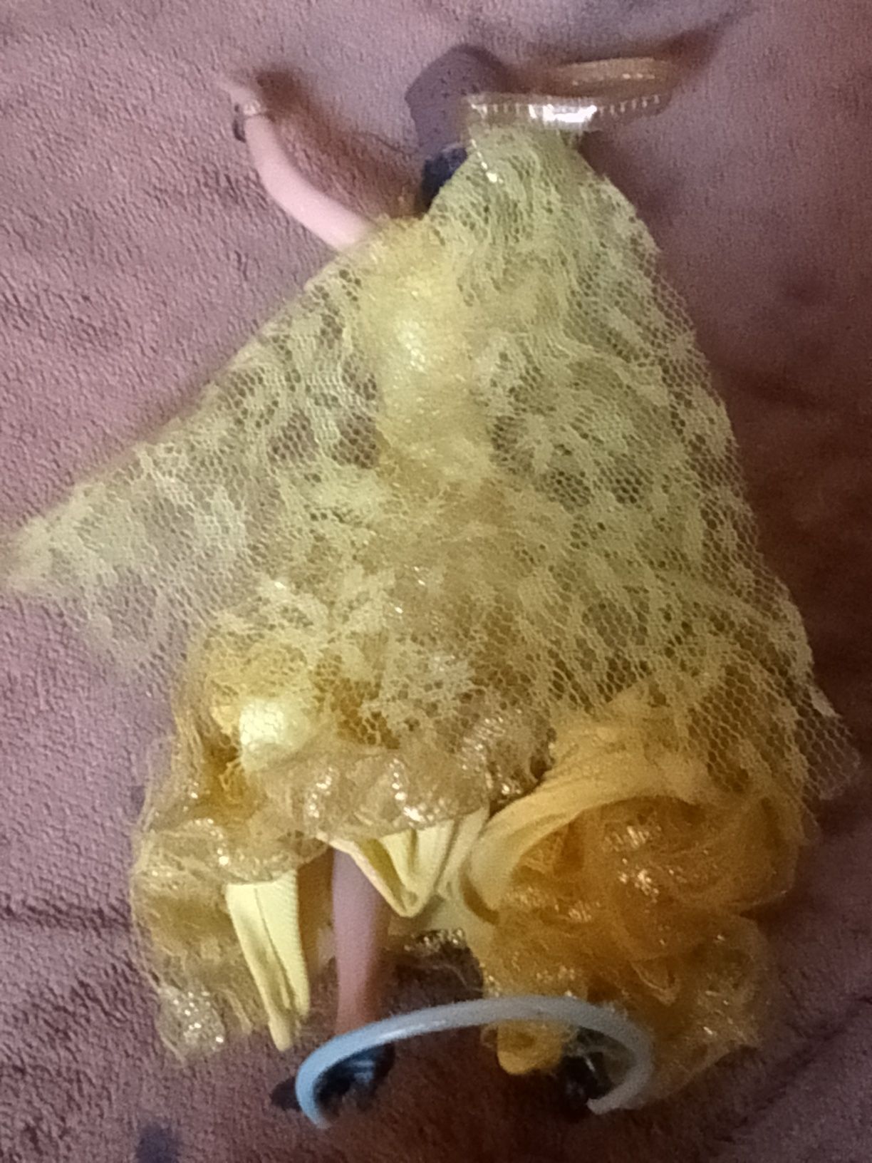 Sevilhana tamanho médio vestido amarelo só 10€