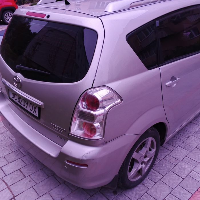 Тойота королла версо 2008р