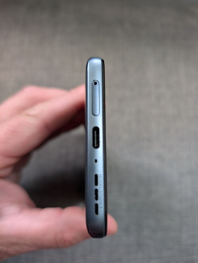 Motorola Edge (2022) 8/256gb