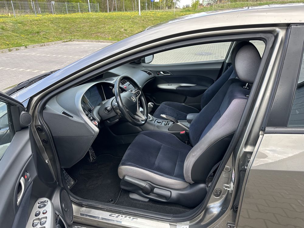 Honda Civic 1.8 benzyna, zamiana