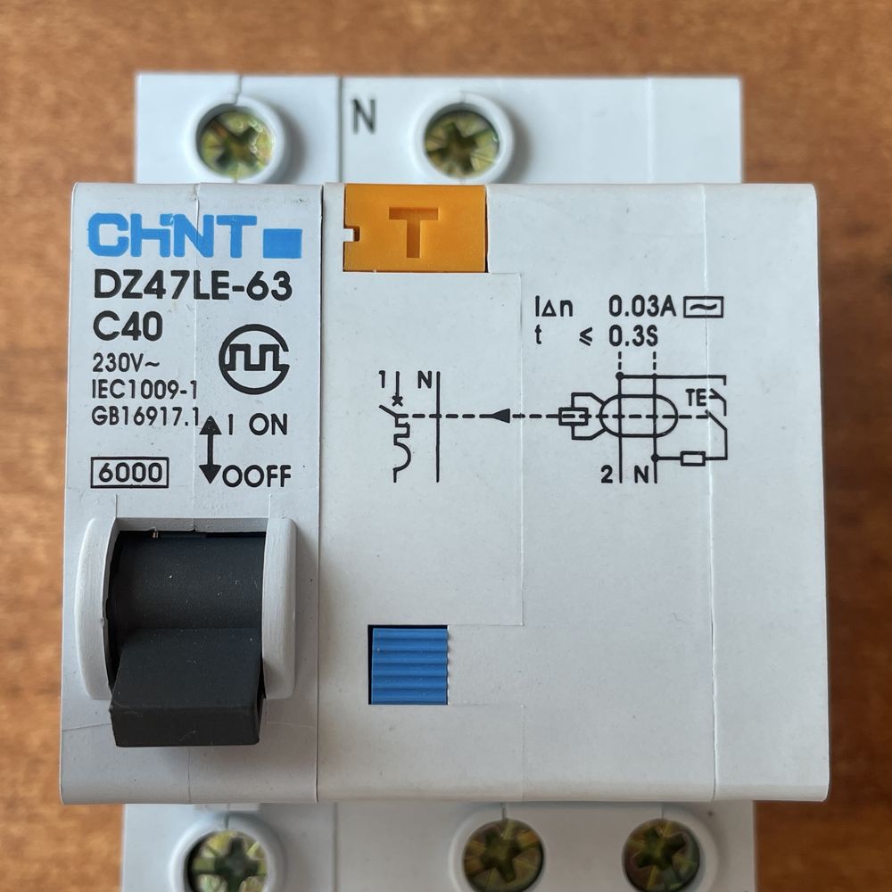 Дифференциальный выключатель Chint DZ47LE-63/C40А, 30 мА