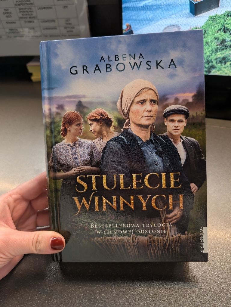 Albena Grabowska Stulecie Winnych książka