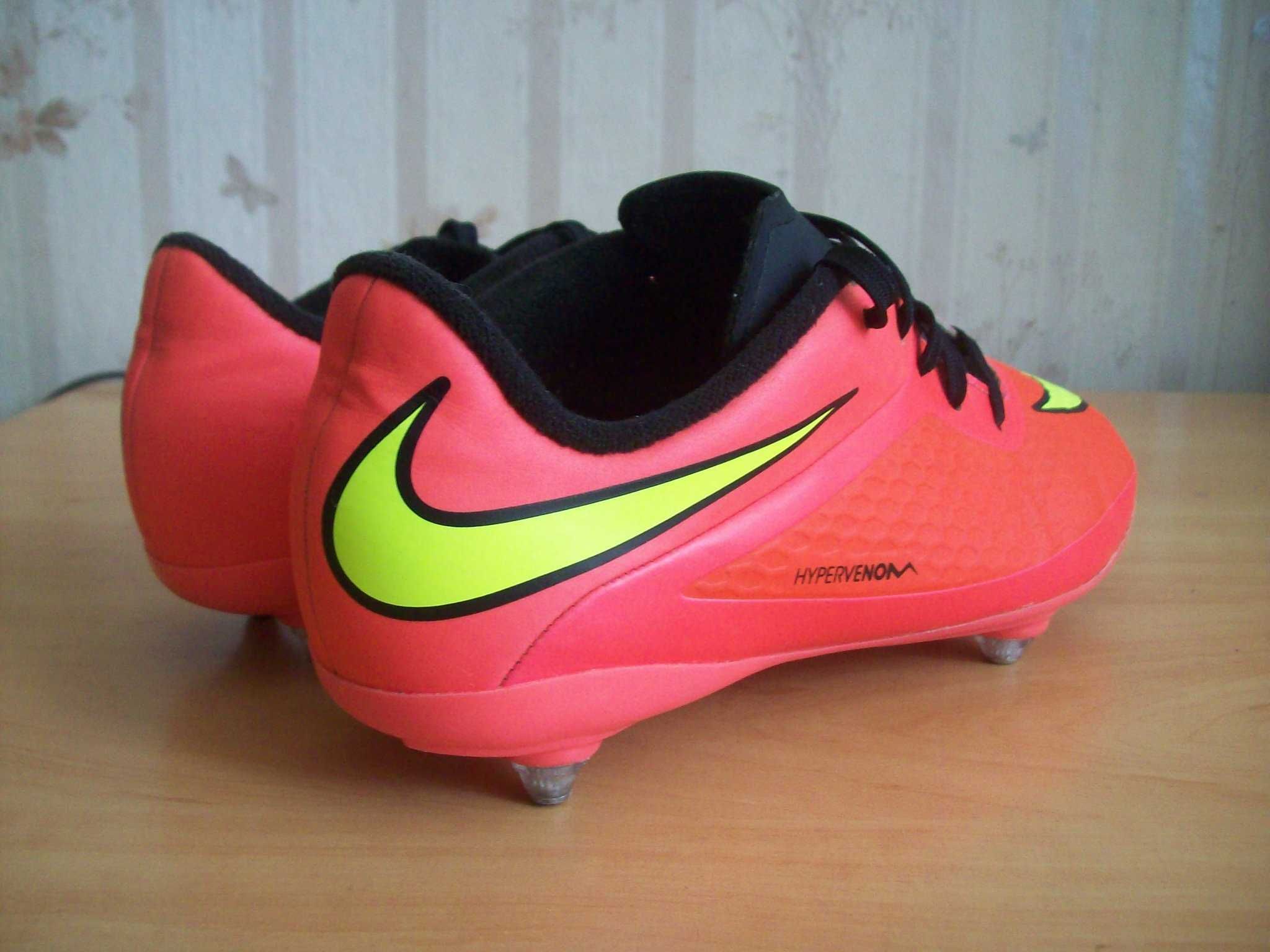 Korki wkręty NIKE HYPERVENOM roz.eu-38