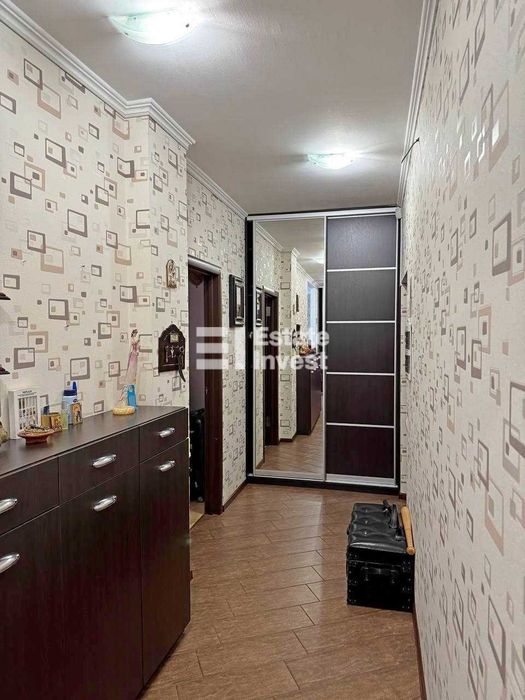 Продам 3 кв Холодная гора, метро 15 мин