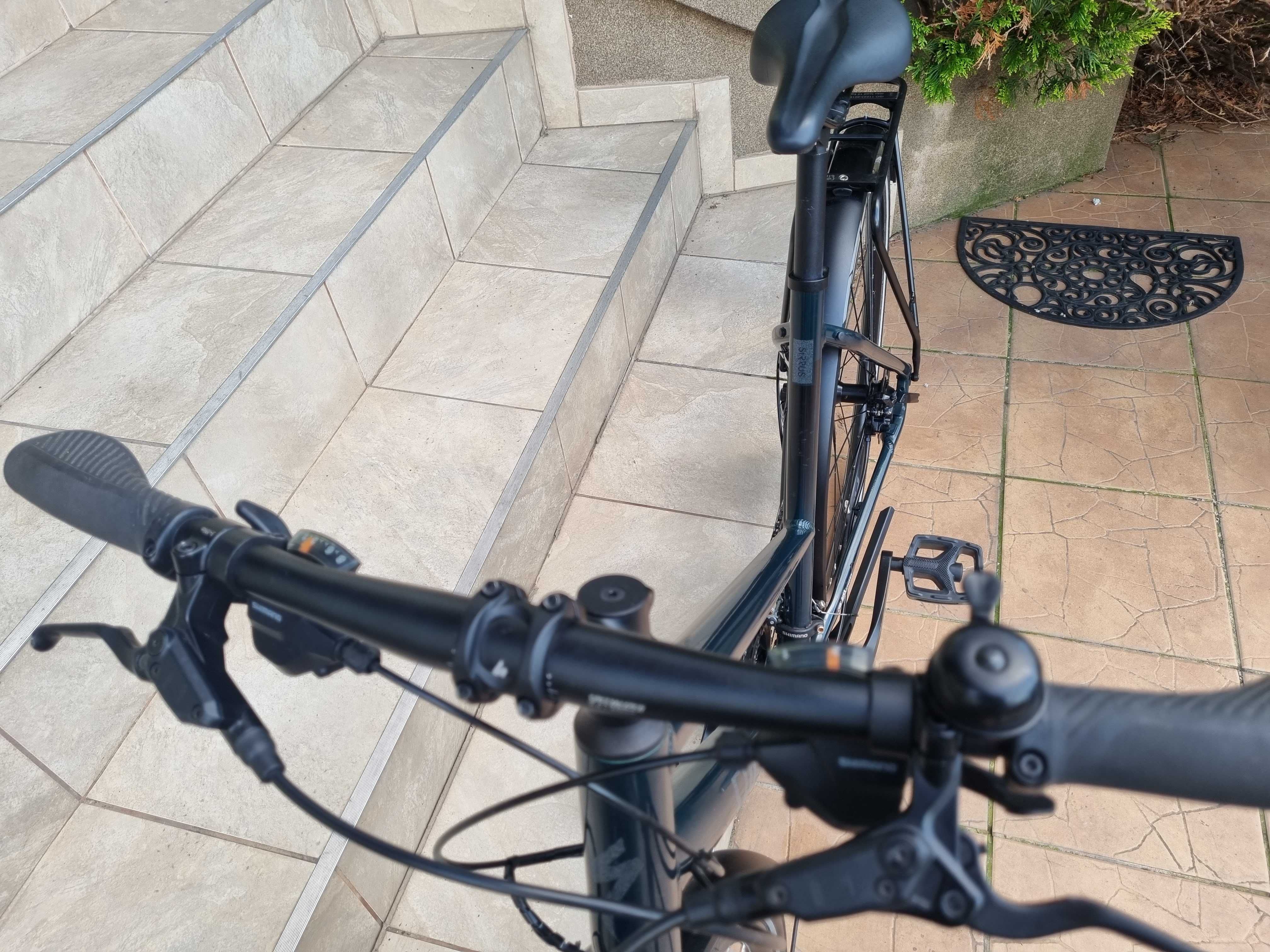 Rower trekkingowy SPECIALIZED "28"