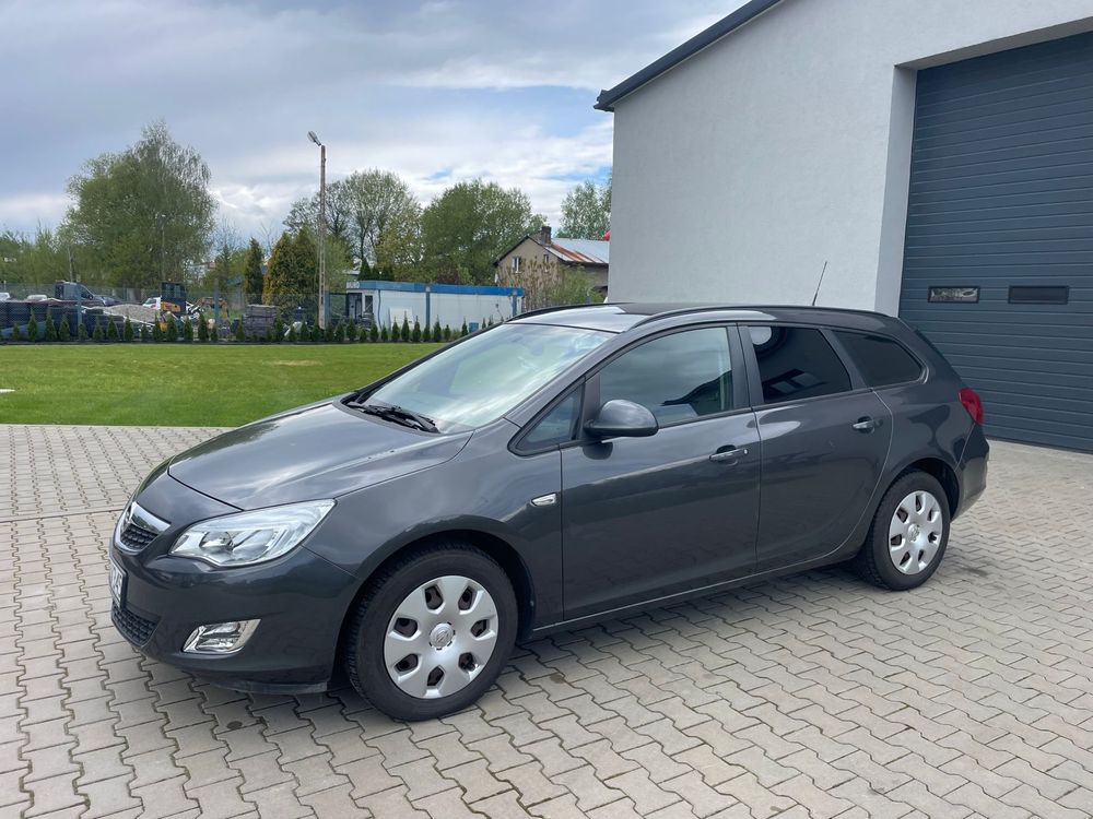 Opel Astra Sports Tourer 1.7 CDTI kombi