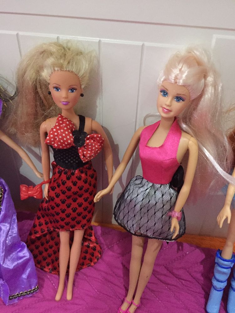 Bonecas Barbies varios modelos