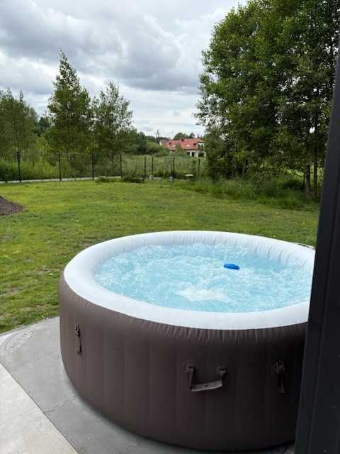 Domek przy stawach 10 minut drogi od Warszawy, jacuzzi