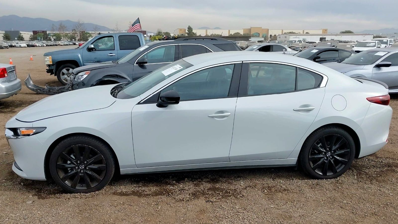 Mazda 3, 24 року