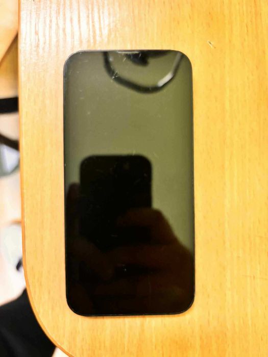 Iphone 14 uzywany uszkodzony