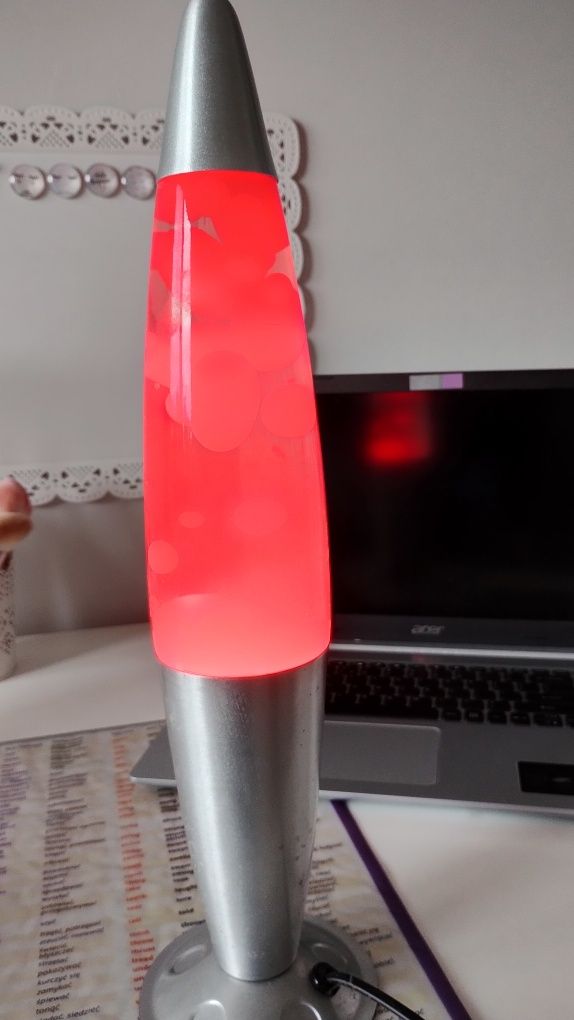 Lampka nocna kolorowa czerwone światło