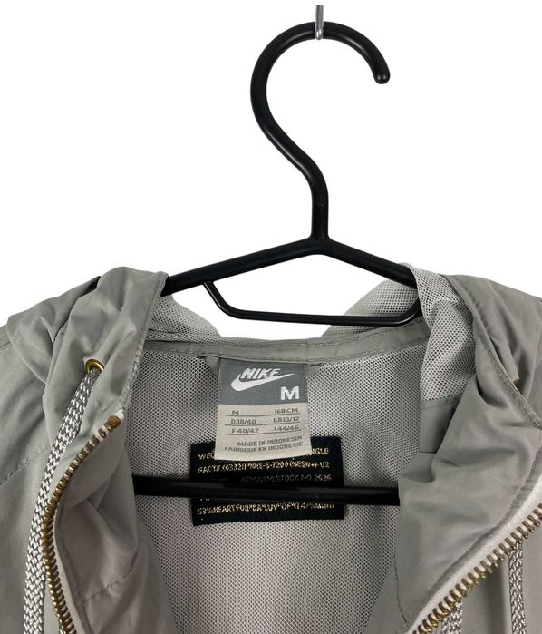 Nike damska kurtka wiatrówka, rozmiar M, stan dobry