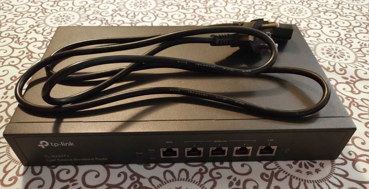 Router Tp-Link TL-R480T+ sprawny z kablem szafa rack 4 WAN LAN