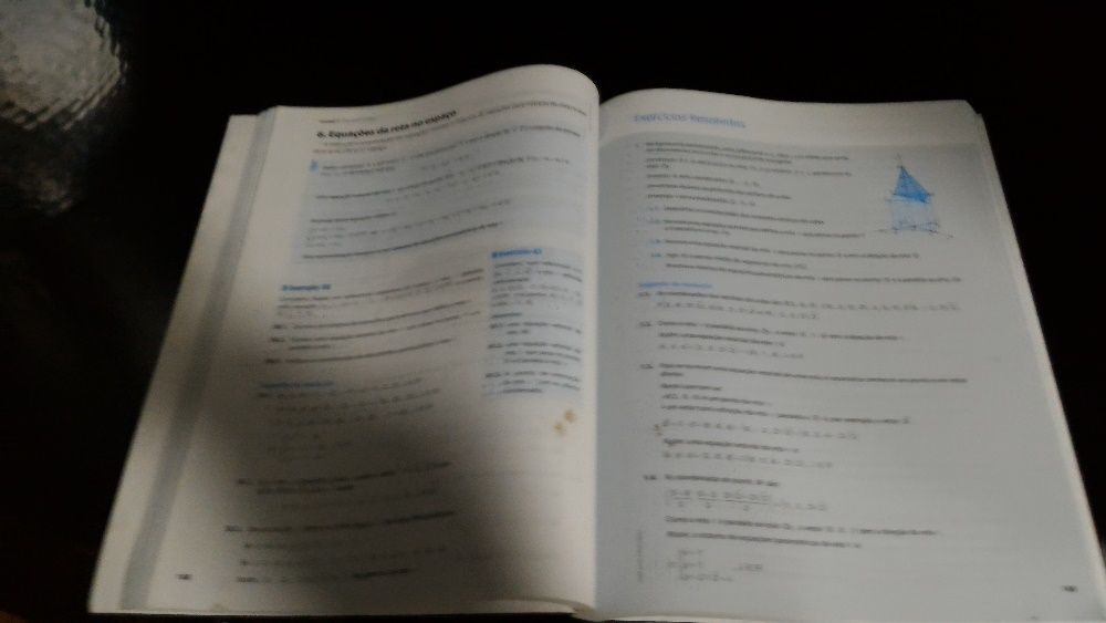 Livro escolar- Preparação para o Exame Final Nacional _ Matemática A