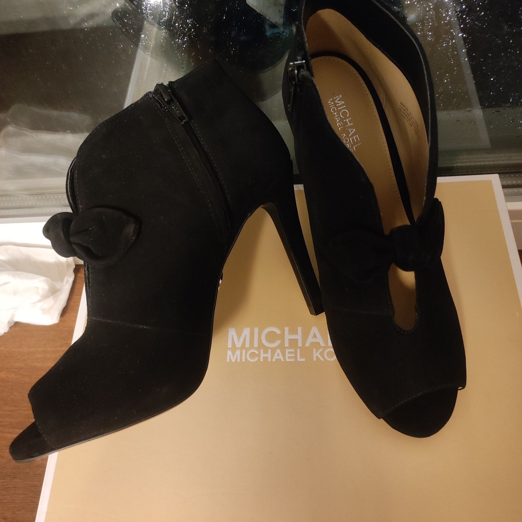 Michael Kors ботильйони оригінал 37р.