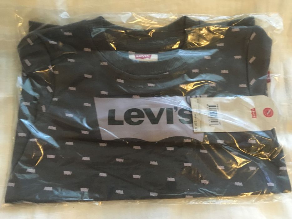 Levi’s Kids свитер, оригинал, новый, 4 года