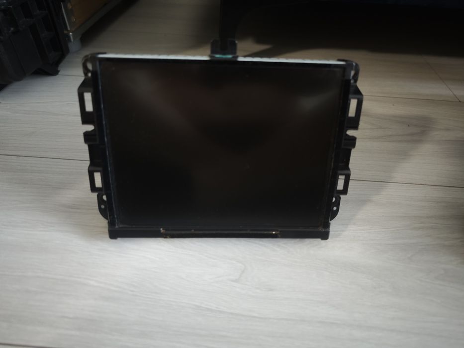 Radio U.Connect 8.4 Harman po konwersji na PL