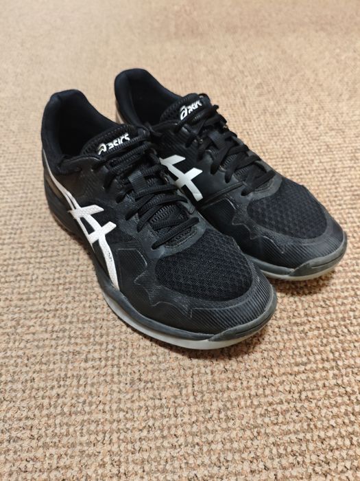 Волейбольні кросівки Asics