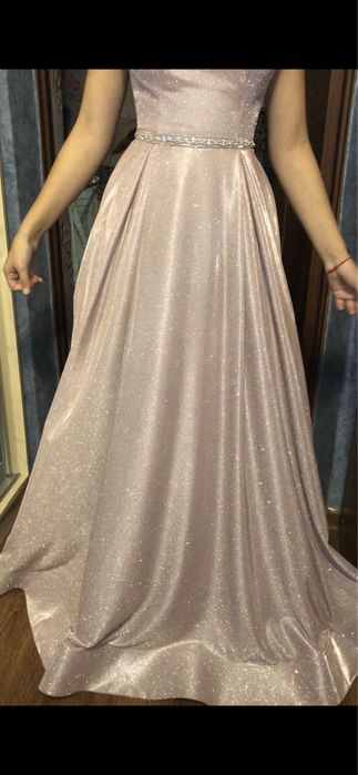 Шикарное выпускное платье в пол