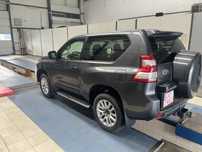 Toyota Land Cruiser 150.